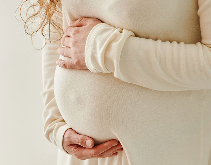 Man Asks If He Was Wrong Not To Help His Wife After She Had 'An Accident', Gets A Reality Check