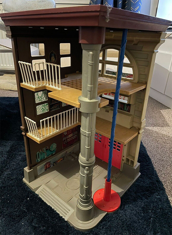 Ghostbusters Kenner Firehouse, figures and vehicle bundle