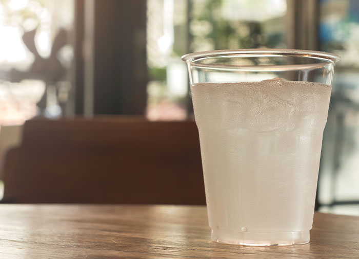 30 "Obvious Signs" To Identify An American In The Crowd, According To Non-Americans