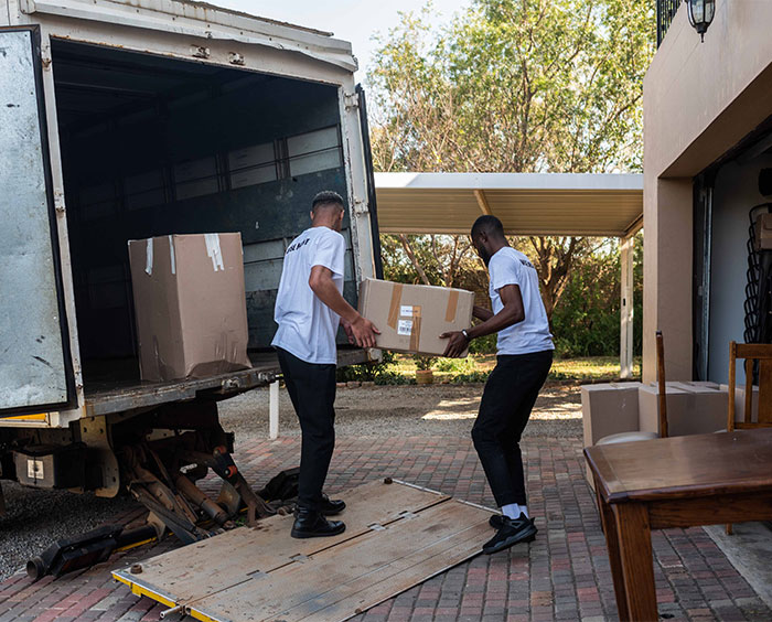 &ldquo;I Can&rsquo;t Prop The Door Open? Alrighty Then&rdquo;: Moving Company Employee Maliciously Complies With Maintenance Manager&rsquo;s Request