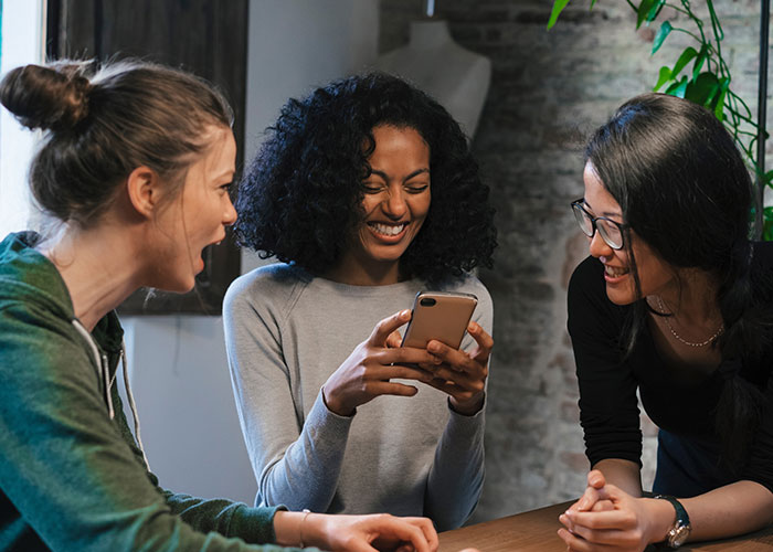 &ldquo;Left Her A Note Signed &lsquo;What Did You Expect?&rsquo;&rdquo;: Roommate Gets A Taste Of Her Own Medicine After Woman She Bullied Decides To Move Out