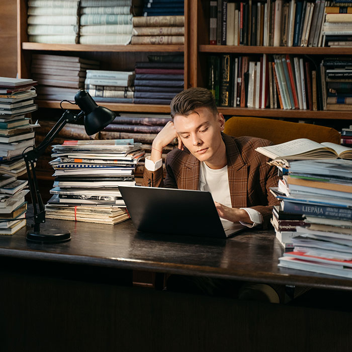 &ldquo;They Then Called Me A Jerk&rdquo;: Person Refuses Parents&rsquo; Request To Pay For Their Sister&rsquo;s College Tuition And Fees