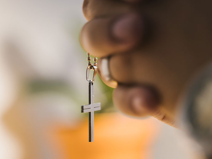 Someone Asked "What Is Something You Say To Scammers Instead Of Hanging Up?" And 50 People Gave The Best Responses