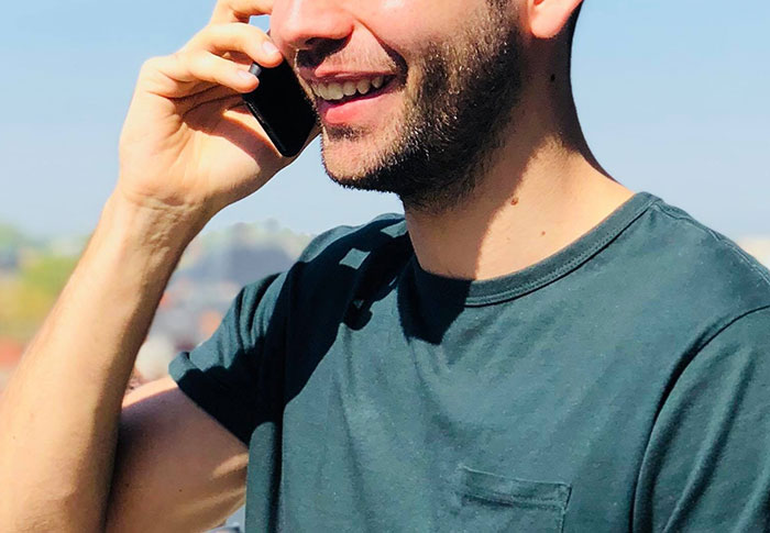 Someone Asked "What Is Something You Say To Scammers Instead Of Hanging Up?" And 50 People Gave The Best Responses