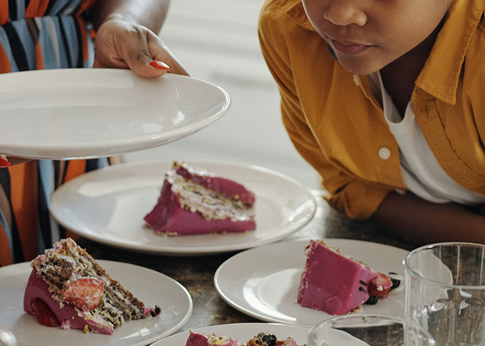 "I Don't Want To Disappoint Dad": Woman Finds Out Why Her Son Didn't Eat Cake At His Birthday, Says It's A Wake-Up Call