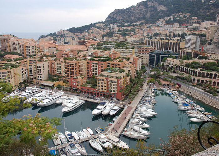 50 Disappointed Tourists Share Travel Destinations From Around The World That Aren't Worth The Hype