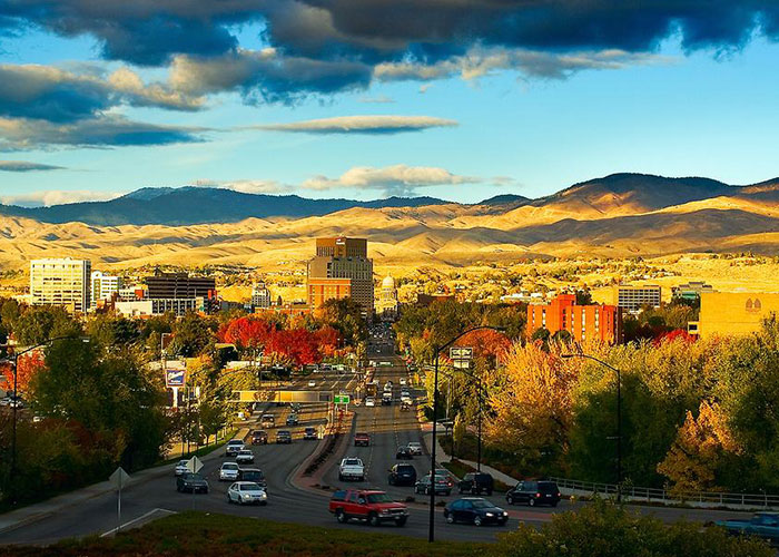 50 Disappointed Tourists Share Travel Destinations From Around The World That Aren't Worth The Hype