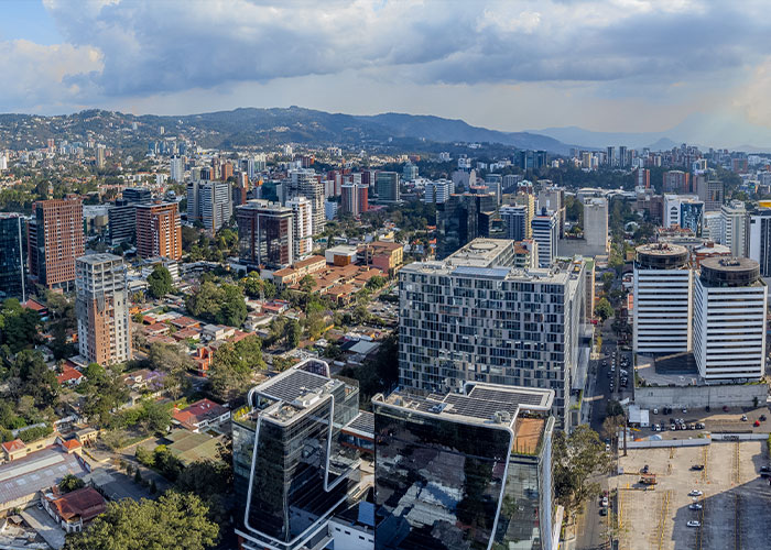 50 Disappointed Tourists Share Travel Destinations From Around The World That Aren't Worth The Hype