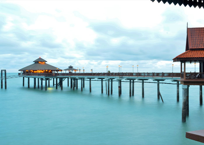 50 Disappointed Tourists Share Travel Destinations From Around The World That Aren't Worth The Hype