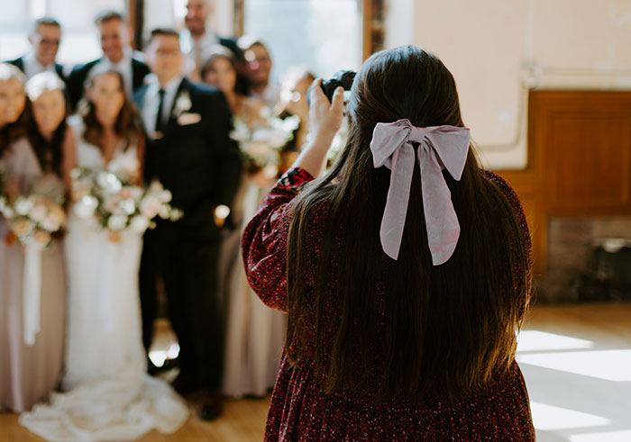 People Online Are Applauding This Wedding Photographer’s Views On Live Animal Use During Celebrations People Online Are Applauding This Wedding Photographer’s Views On Live Animal Use During Celebrations
