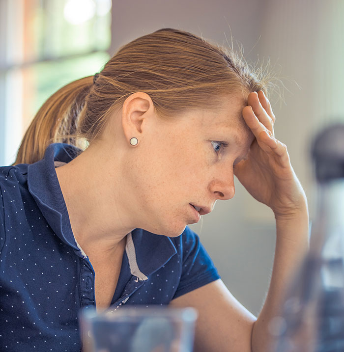 Person Agrees To Accommodate Friend's SIL While She's Getting Her 'Mummy Makeover', Regrets It After One Chat With Her