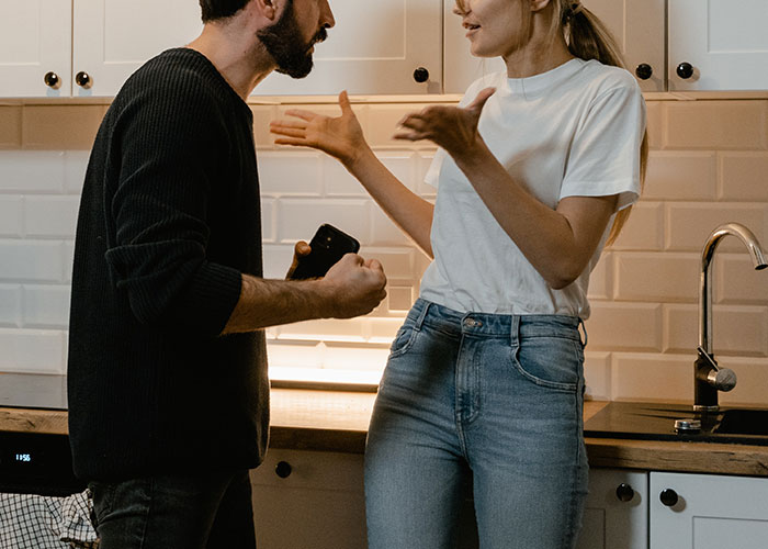 Woman Asks If She's Wrong For Not Allowing Her Unemployed And Homeless Boyfriend To Move In With Her