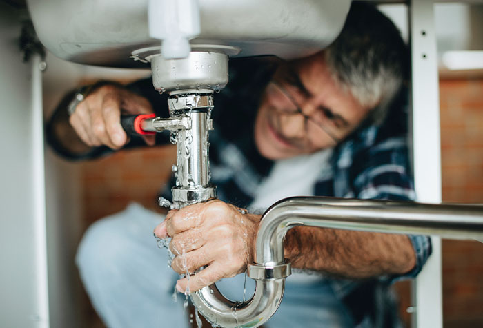 “I’ve Had 6 Lung Infections In The Past Year”: 30 People Reveal The Biggest Downsides To The Careers They Chose