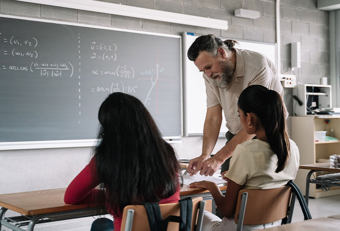 “I’ve Had 6 Lung Infections In The Past Year”: 30 People Reveal The Biggest Downsides To The Careers They Chose