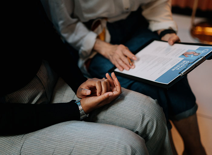 People Share 30 Workplace Red Flags That Just Scream "Working Here Would Suck"