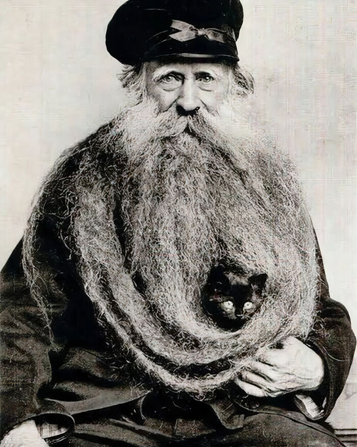 Frenchman Louis Coulon Had The Longest Beard In The World When He Posed With His Pet Cat For This Postcard In 1904