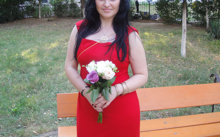 Woman Wonders &ldquo;AITA For Refusing To Be My Sister&rsquo;s MOH Because She&rsquo;s Marrying My Ex?&rdquo;