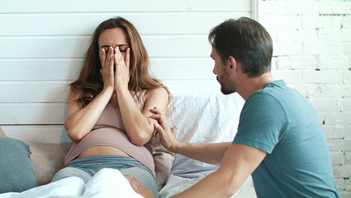 Pregnant Woman Comes Home From The Hospital To Find Her House Completely Trashed, Is Expected To Clean It All Up, Wonders If She Was Wrong To Call Mom For Help Pregnant Woman Comes Home From The Hospital To Find Her House Completely Trashed, Is Expected To Clean It All Up, Wonders If She Was Wrong To Call Mom For Help