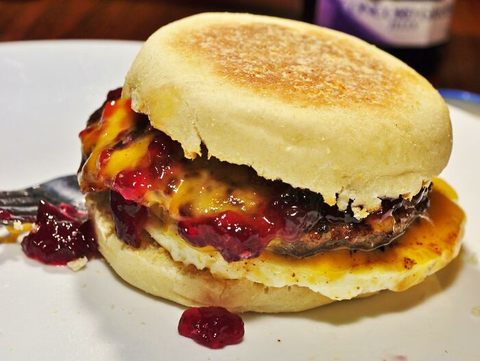 40 Bizarre Food Combos That Actually Work Quite Nicely, According To These People On The Internet