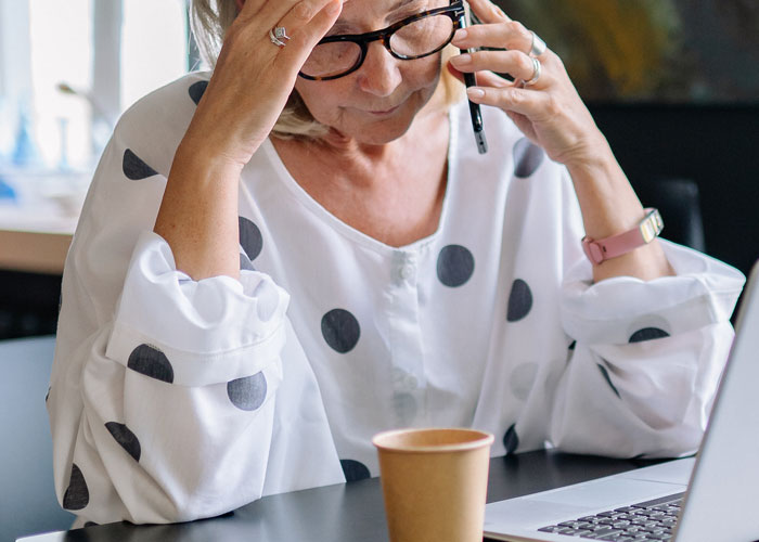 This Online Thread Is Dedicated To Shaming Parents That Cross The Line With Their 'Helicopter Parenting' Behavior (30 Answers)