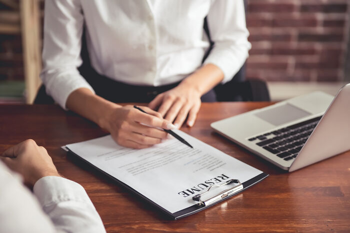 30 “Job Interviews From Hell”, As Shared By Applicants And Employees Online