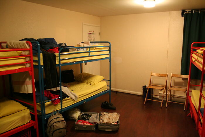 25 Terribles historias de convivencia gracias a compañeros de piso "monstruosos"