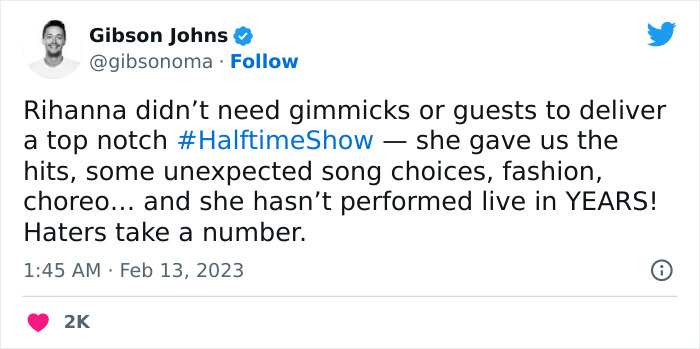 Tweet reacting to Rihanna's Super Bowl 2023 halftime show, highlighting her performance without need for gimmicks or guests.