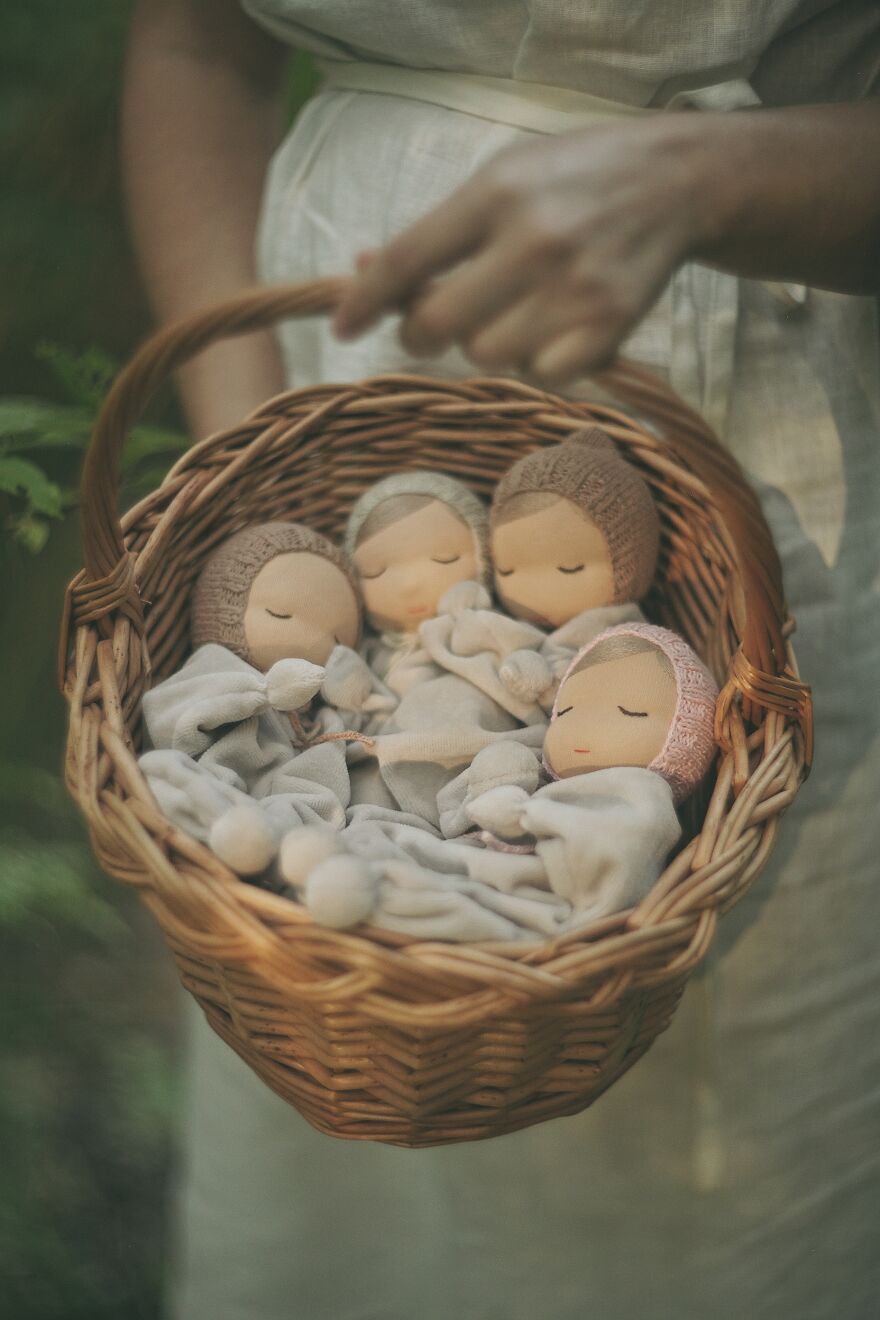 I Create Cute Organic Waldorf Dolls Without The Use Of A Sewing Machine (5 Pics)