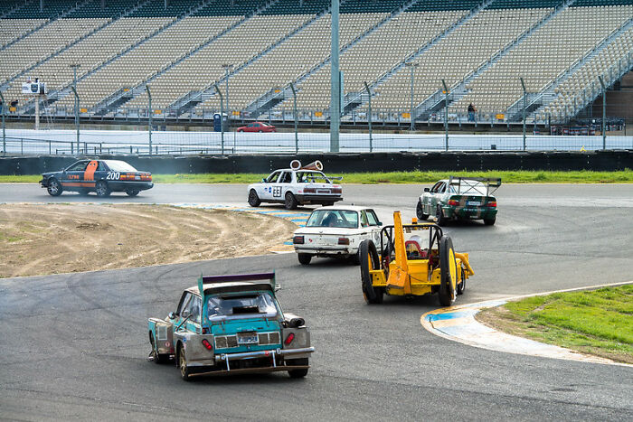 30 Hobbies Clearly Showing People Doing Them Are Insanely Rich, As Shared In This Online Community