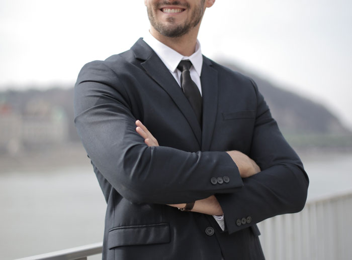 25 Qualities That Are Often Falsely Perceived As A Sign Of Intelligence, According To Folks In This Online Group