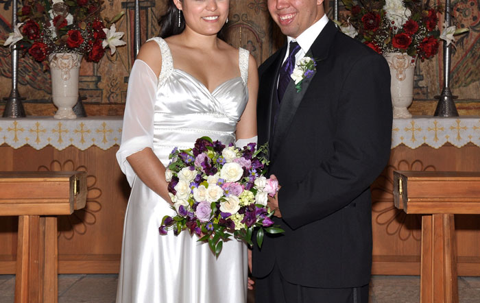 Man Wonders If He Is Wrong To Want His Fianc&eacute;e To Have His Last Name When She Doesn&rsquo;t