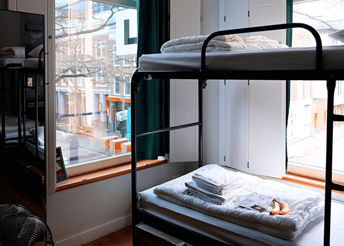 This Online Thread Is Dedicated To Shaming Parents That Cross The Line With Their 'Helicopter Parenting' Behavior (30 Answers)