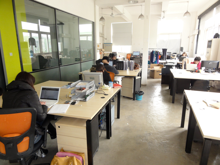 People Are Shocked After Reading How This Workplace Thought Discussing Childhood Traumas Was A Good Team-Building Exercise