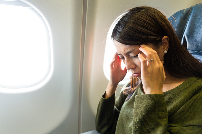 Woman Makes A Girl Cry By Asking Her To Sit In Her Correct Plane Seat Woman Makes A Girl Cry By Asking Her To Sit In Her Correct Plane Seat
