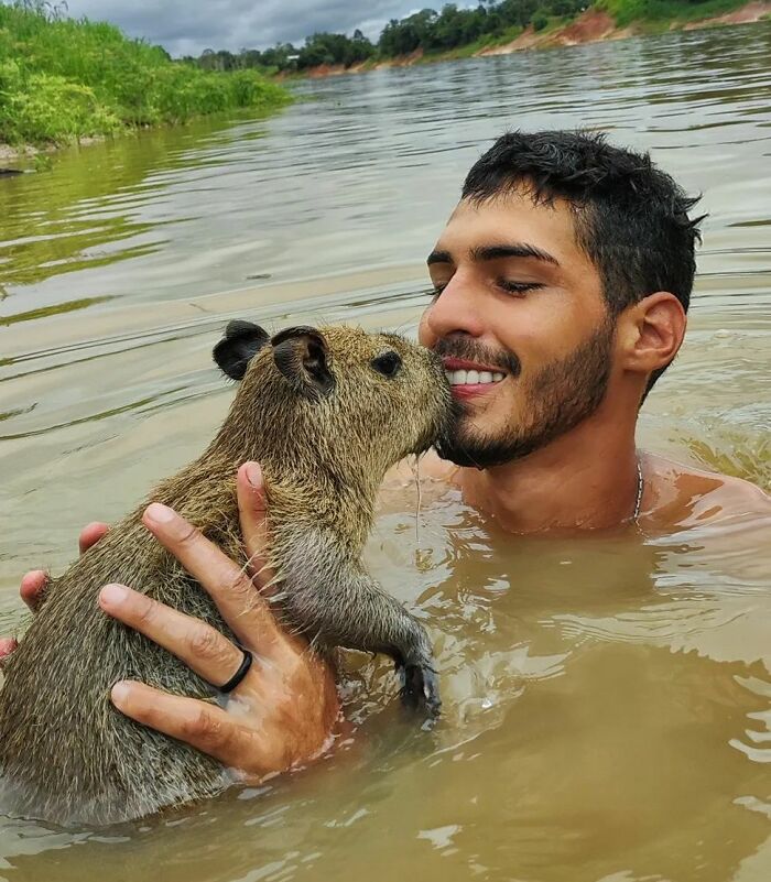 This Man From Brazil Who Lives On A Farm Shares A Beautiful Bond With A Rescued Capybara