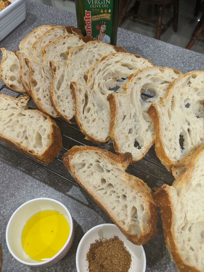 30 People Share Their Favorite Low-Effort Comfort Meals That Require 3 Ingredients Or Less