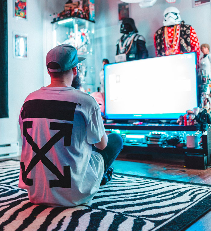 Kid Curses Out Mom&rsquo;s Boyfriend As He Ruined Their Day Out, Woman Backs Him And Sparks A Conflict