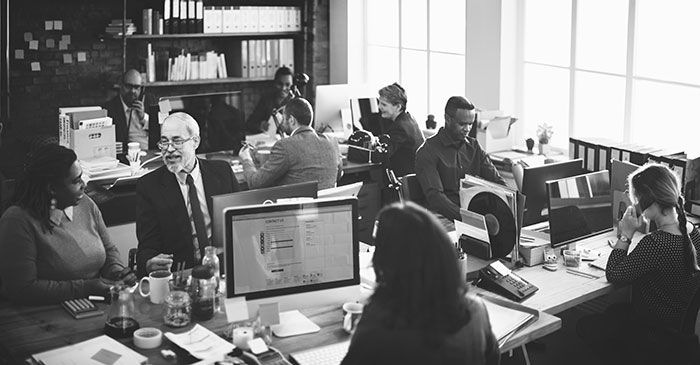 CEO Thinks He Knows Better Than IT Worker When It Comes To Emails, Ends Up As The Laughing Stock Of Everybody He&rsquo;s Ever Respected