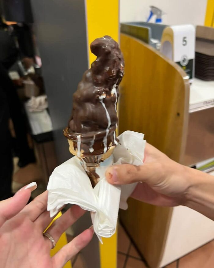 This Instagram Account Continues To Find McDonald's Most 'Senget' Burgers (50 New Pics)