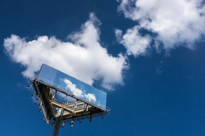 This Belgian Photographer Captures Funny And Extraordinary Scenes Of Everyday Life (30 New Pics)