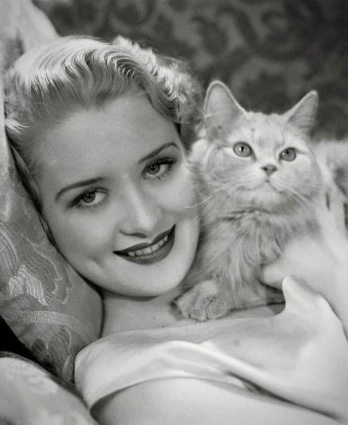 Would You Believe That The Beauty Of American Actress Marian Marsh Didn't Match Perfectly With Her Pet Cat Named Precious? Two Cuties In The Click From 1932