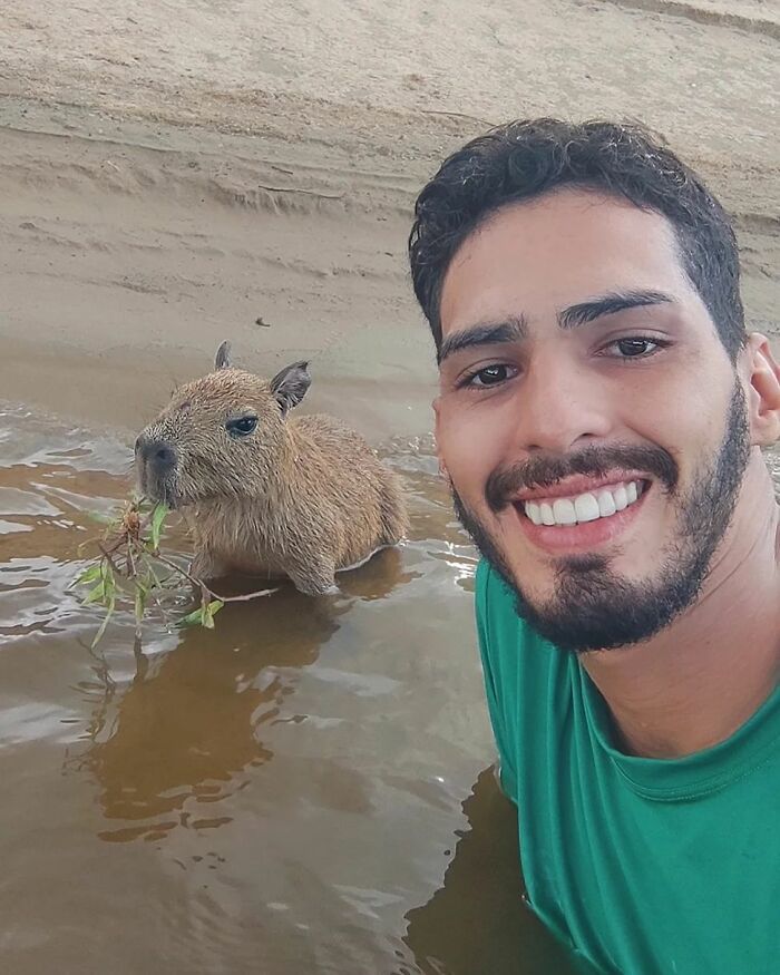 This Man From Brazil Who Lives On A Farm Shares A Beautiful Bond With A Rescued Capybara