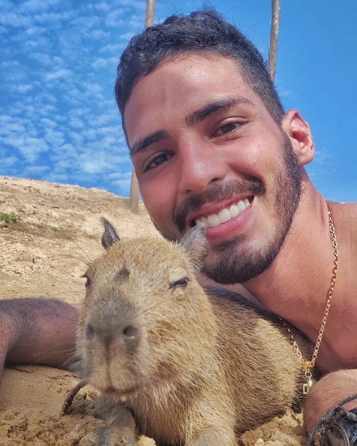 This Man From Brazil Who Lives On A Farm Shares A Beautiful Bond With A Rescued Capybara