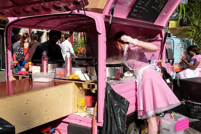 Extraordinary Pictures Taken By Jeffrey De Keyser Embracing “The Absurd Human Condition”(54 New Pics)