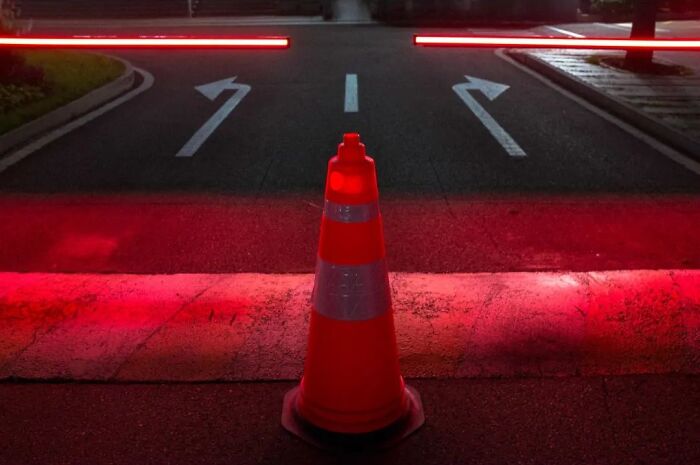 Extraordinary Pictures Taken By Jeffrey De Keyser Embracing “The Absurd Human Condition”(54 New Pics)