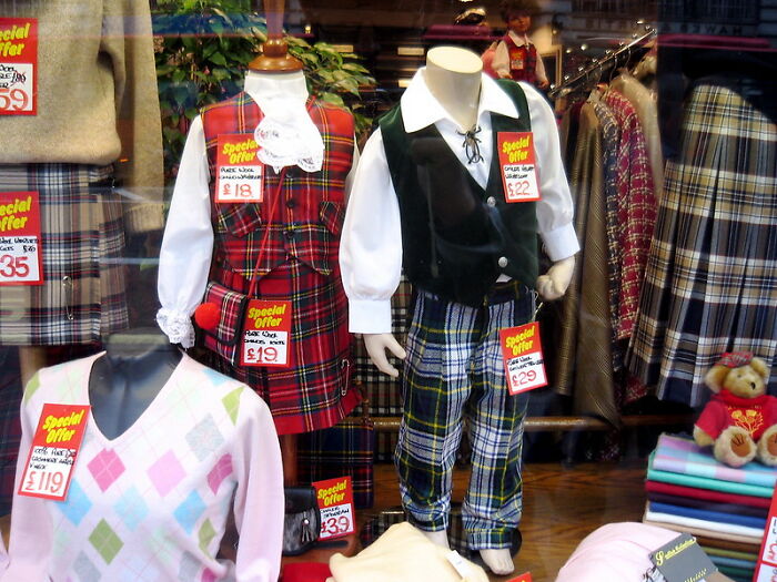 This Viral Thread Has People Pointing Out Things The Poor Know But The Rich Don't, And Here Are 40 Of Them