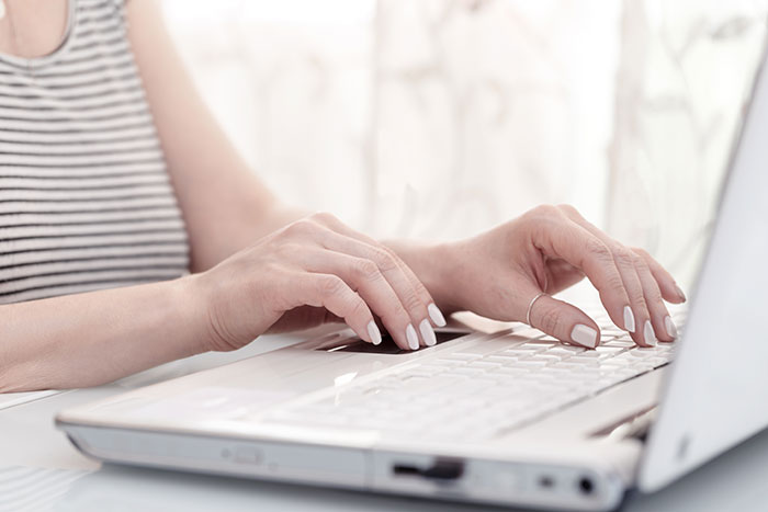 Bride-To-Be Left Is Speechless After Cousin Sends Through A List Of Wedding Demands Before She’s Even Been Officially Invited Bride-To-Be Left Is Speechless After Cousin Sends Through A List Of Wedding Demands Before She’s Even Been Officially Invited