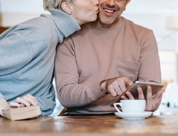 Woman Embarrasses Herself By Confronting Coworker About Him Being Gay Even Though He Isn't