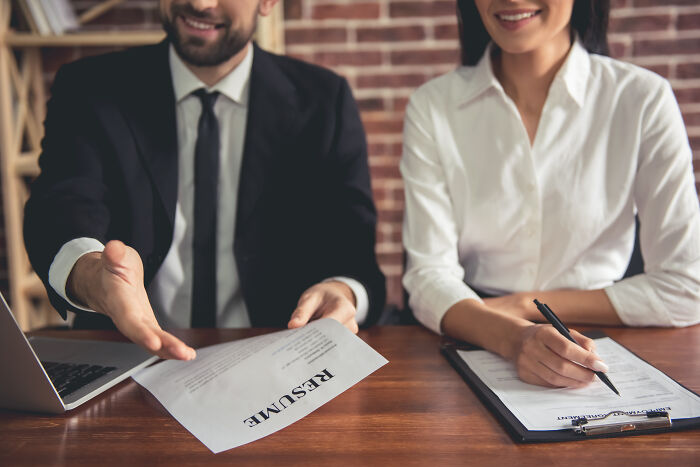 30 “Job Interviews From Hell”, As Shared By Applicants And Employees Online