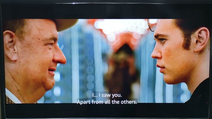 In Elvis (2022) In This Conversation (28:55 Whereabouts), The Mirror House Captured The Reflection Of The Cameraman